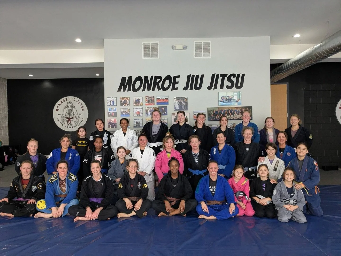 Ladies Open Mat at Monroe Jiu-Jitsu this past weekend! 🥋🔥

#bjj #womensbjj #jiujitsu #jiujitsucollective #findlay