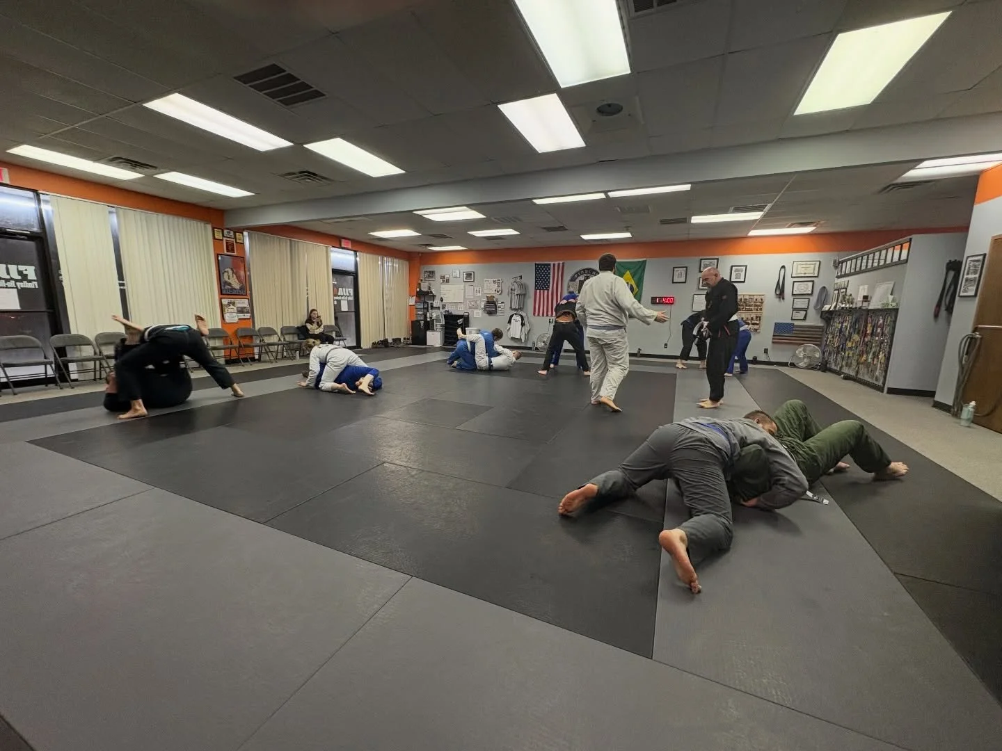 Training pics, some stripes from the older kids class, and some dodgeball from the little kids class! 🥋🔥

#bjj #jiujitsu #findlay #kidsBJJ #community