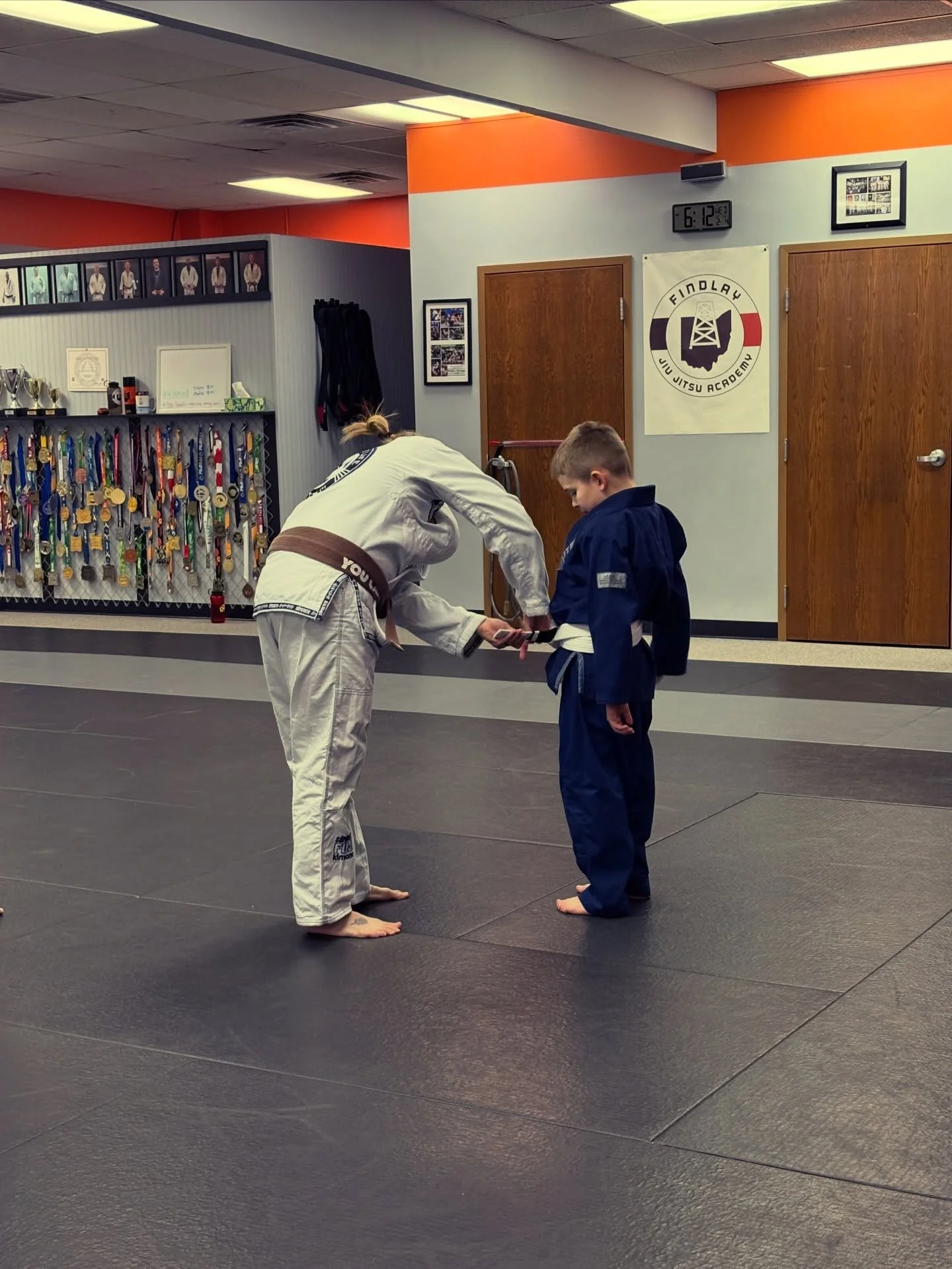 Some of the younger kids receiving their stripe promotions this month! 🔥🥋

#bjj #jiujitsu #findlay #midwestBJJ #kidsBJJ