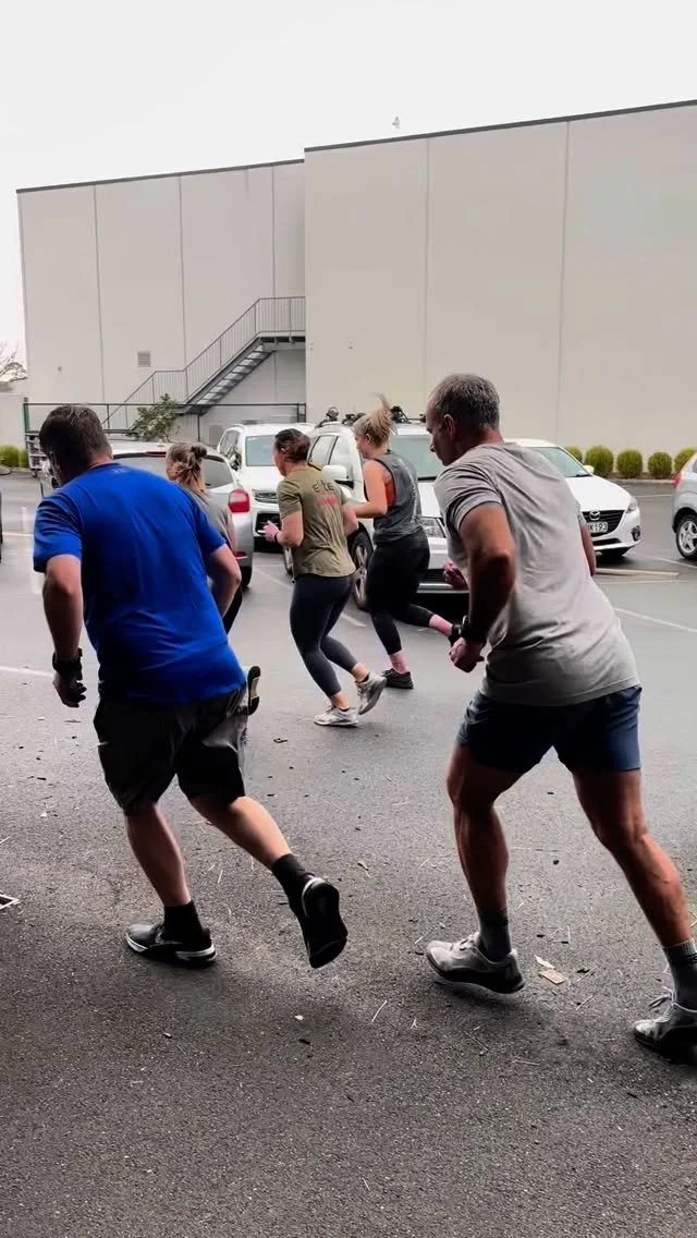 Sundays are for sweat, teamwork πͺπ₯ In team of 3 (or 2 π) push each other, lift each other, finish together.