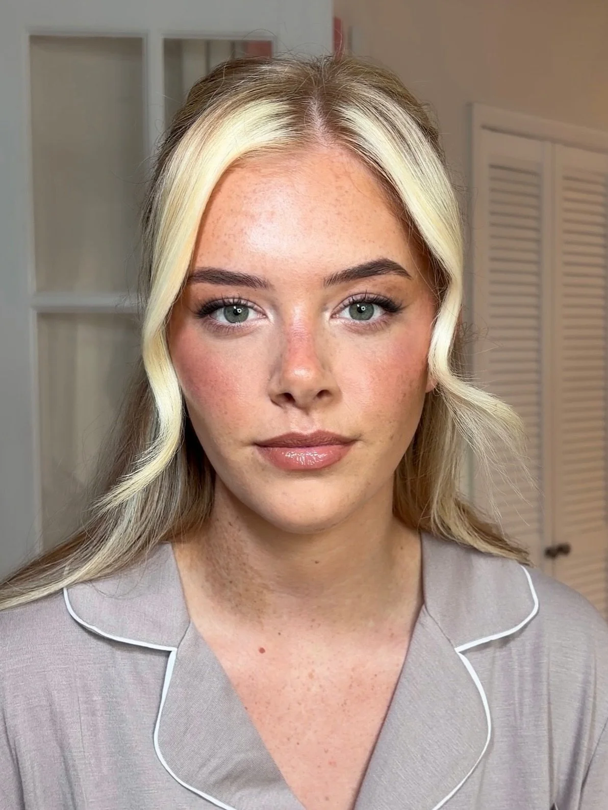 So many comments about this makeup on my stories! The thing I hear the MOST from my brides and bridal party is &ldquo;I don&rsquo;t want to look like I&rsquo;m caked in makeup&rdquo;. I hear mate, I don&rsquo;t either. It really doesn&rsquo;t have to