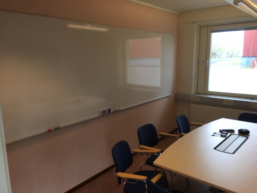 CIRC Meeting Room Photo 1 1200x900.jpg