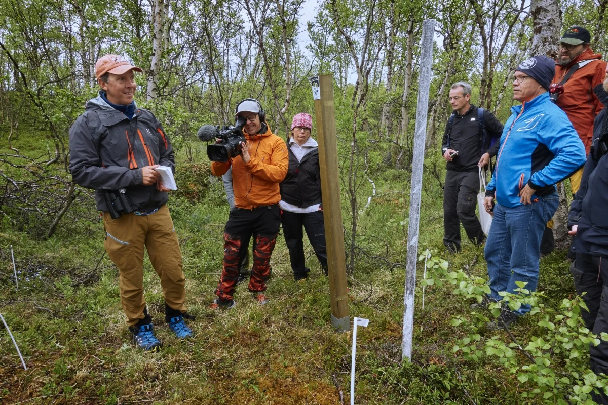 Invigning av Nuolja forskningsstig-13 by Tomas Utsi 1200x800x72.jpg