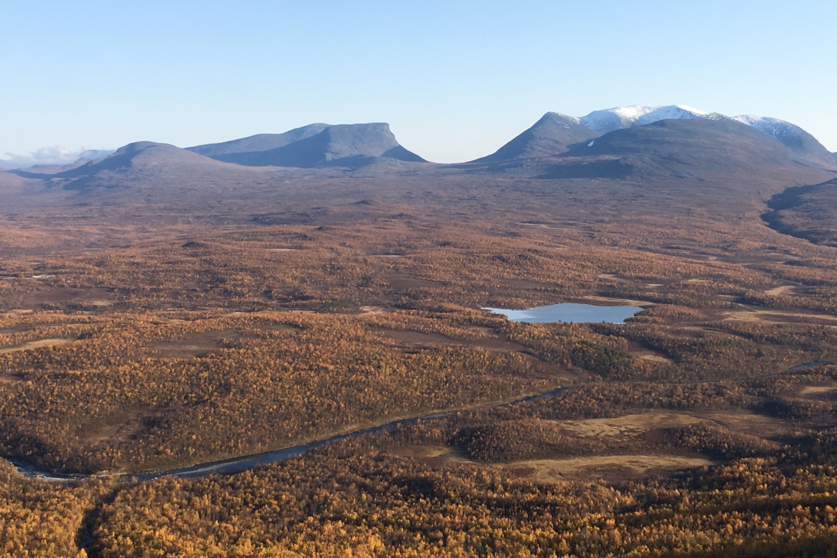 Lapporten from Nuolja Autumn Colours 1200x800.jpg