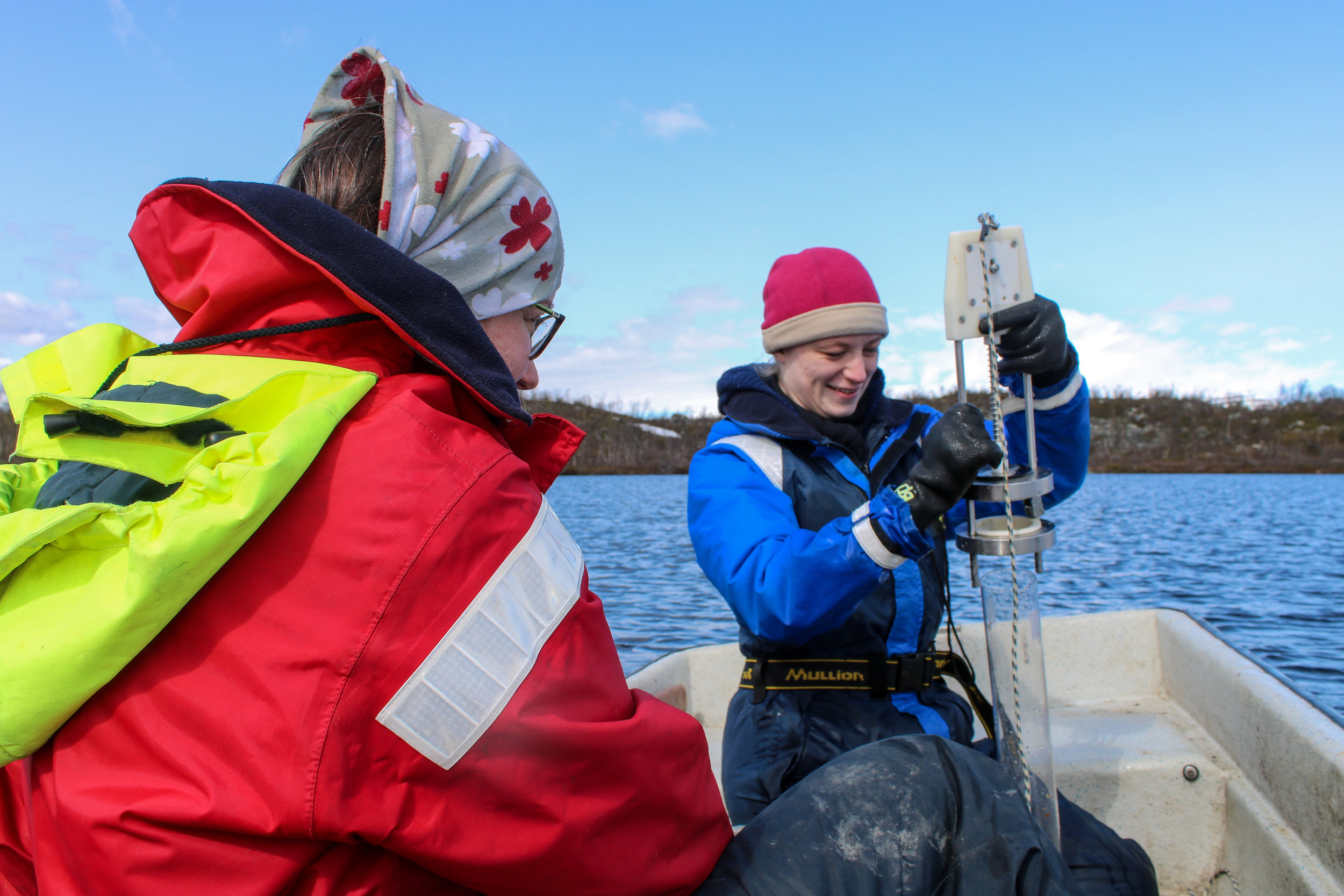 Jenny Ask and Hannah Beck Sediment Sampling Lake Almberga 03June19 Photo by Emma.jpg