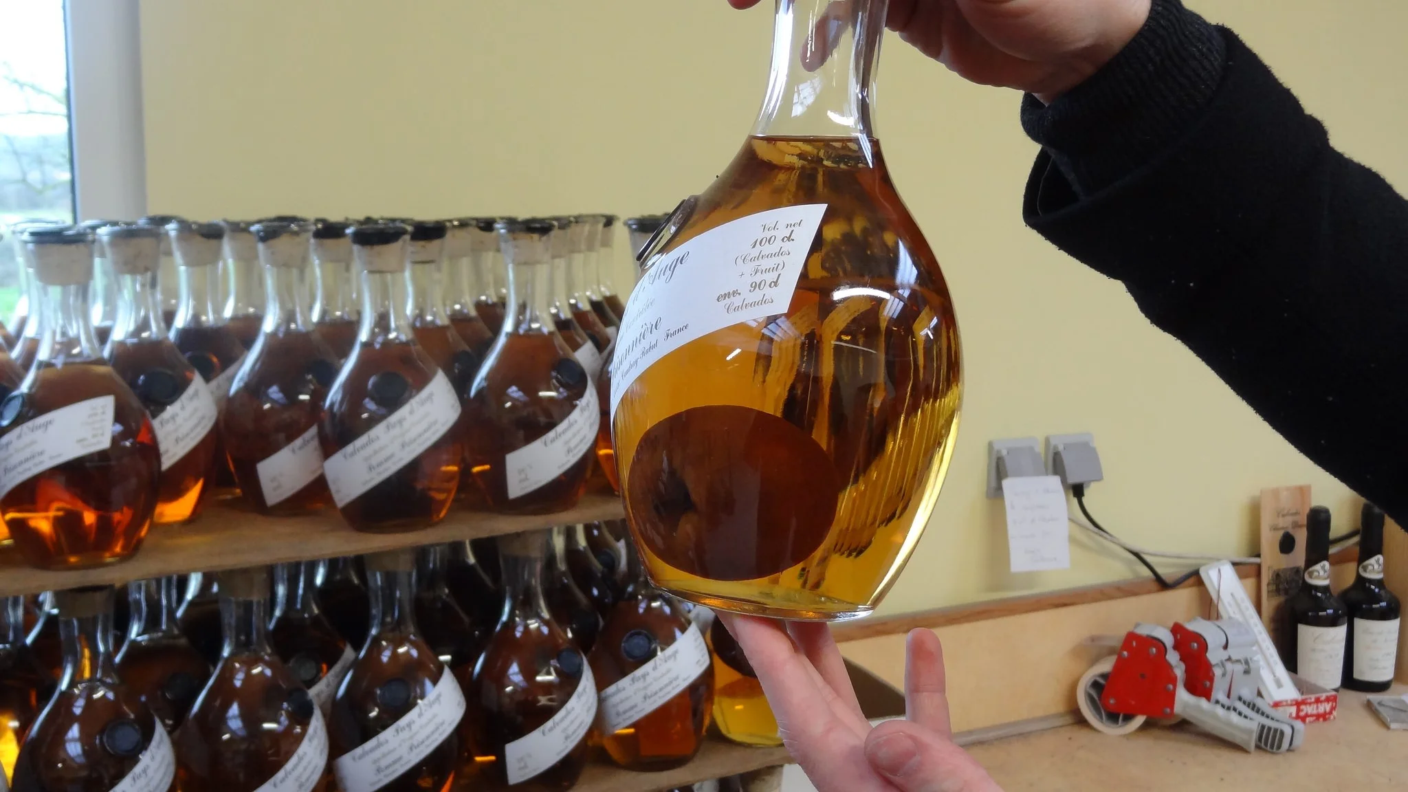 Drouin Pomme "Prisonnière." (No, Clear Creek did not invent the technique.)