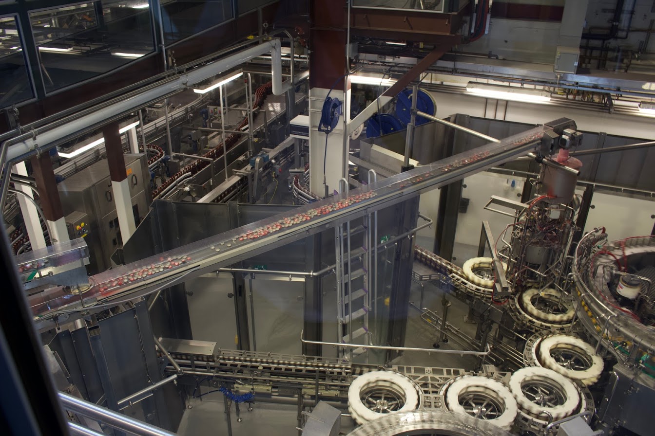  Deschutes’ bottling line. 