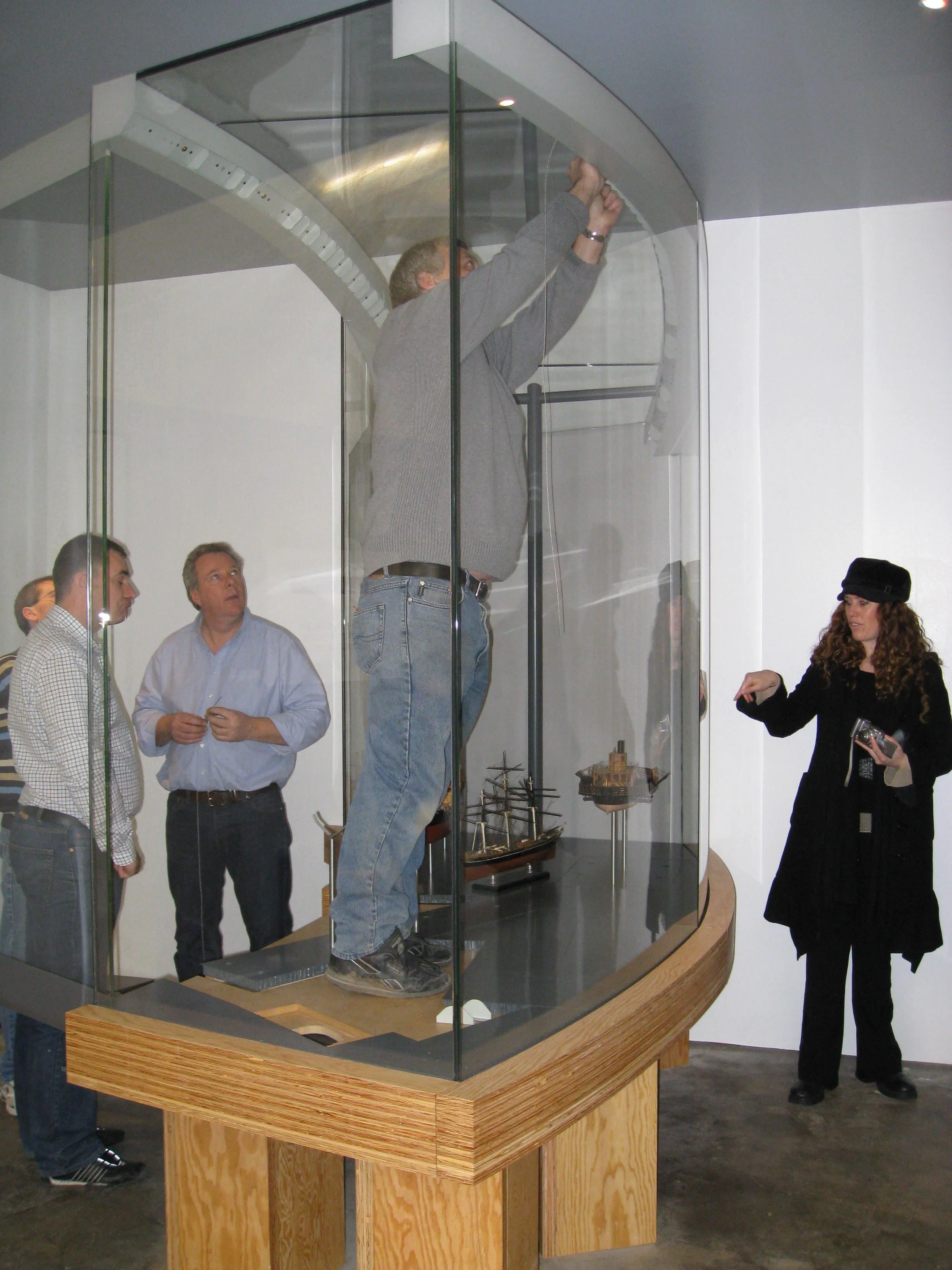 GEHRY AGO THOMSON SHIPS IMG_0001.jpg