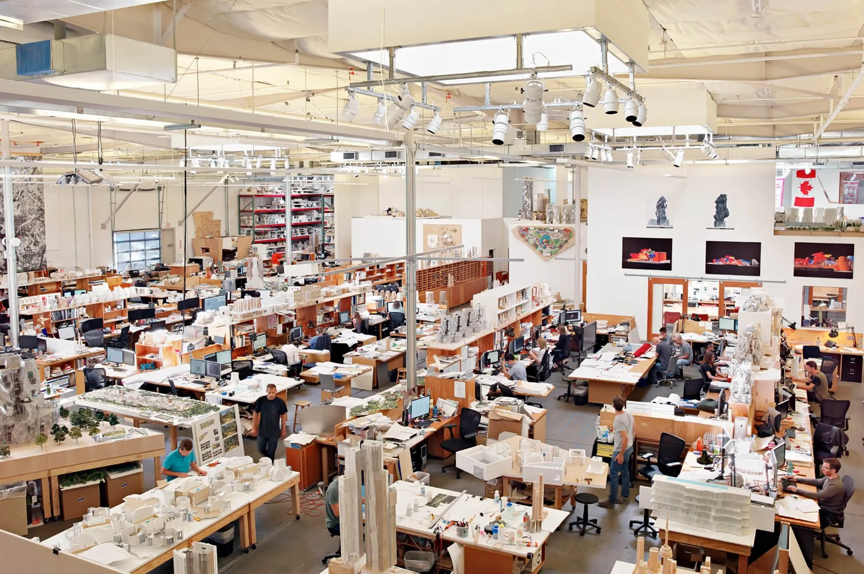 GEHRY PARTNERS OFFICE SYSTEM4-Gehry-1.jpg