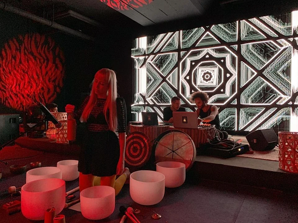Blockbase Summit in Davos during World Economic Forum week 2019. Three performances with End of Time.