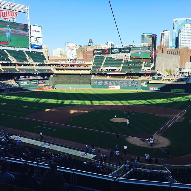 Cardinals visit Minneapolis! Doing this game in style via Delta Sky Club!