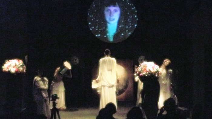 antigone9.jpg