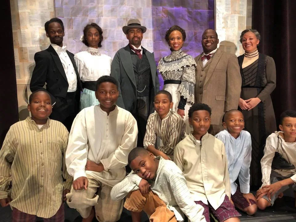 The Poet In Chicago Cast Members