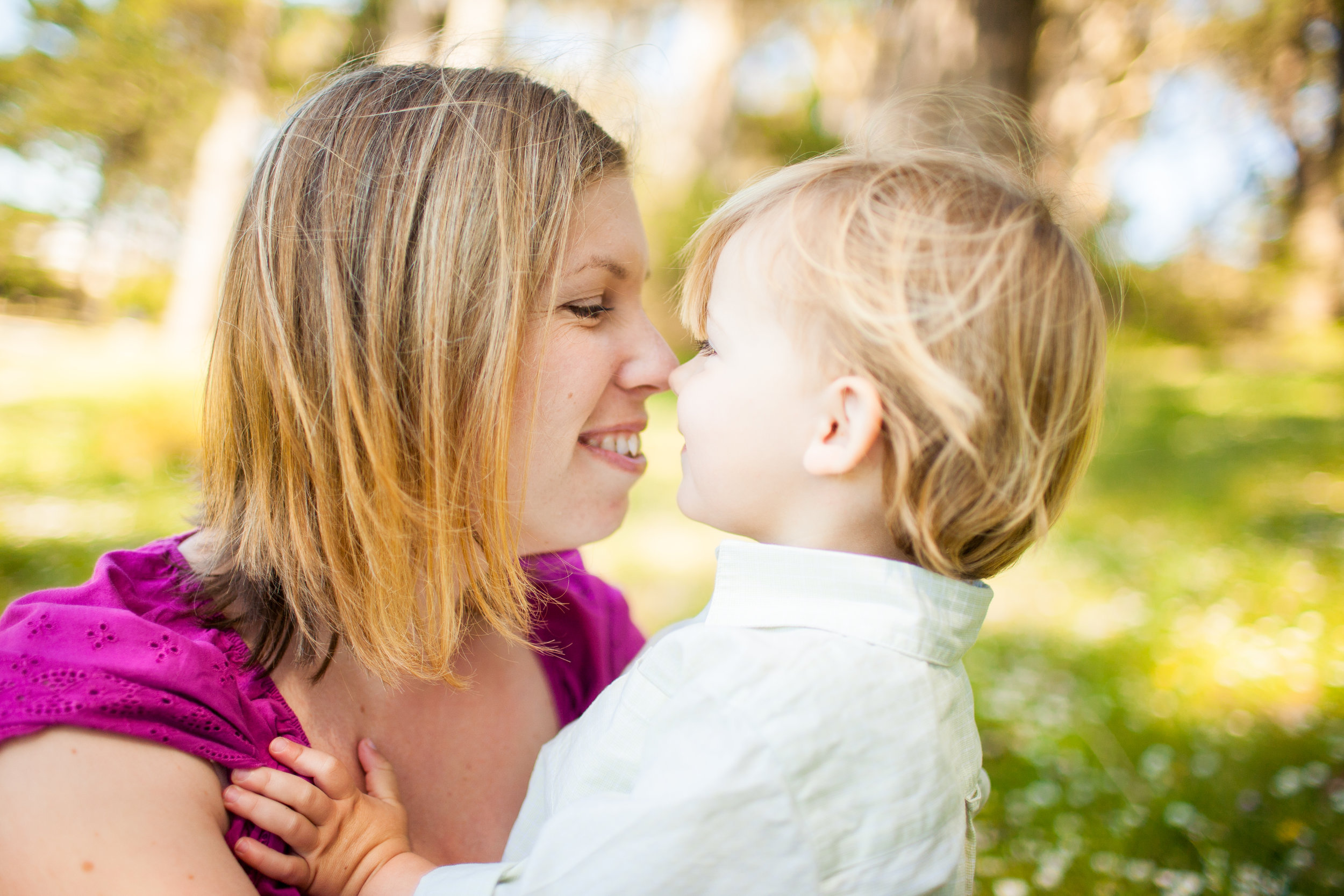 motherhood photo session in southern oregon