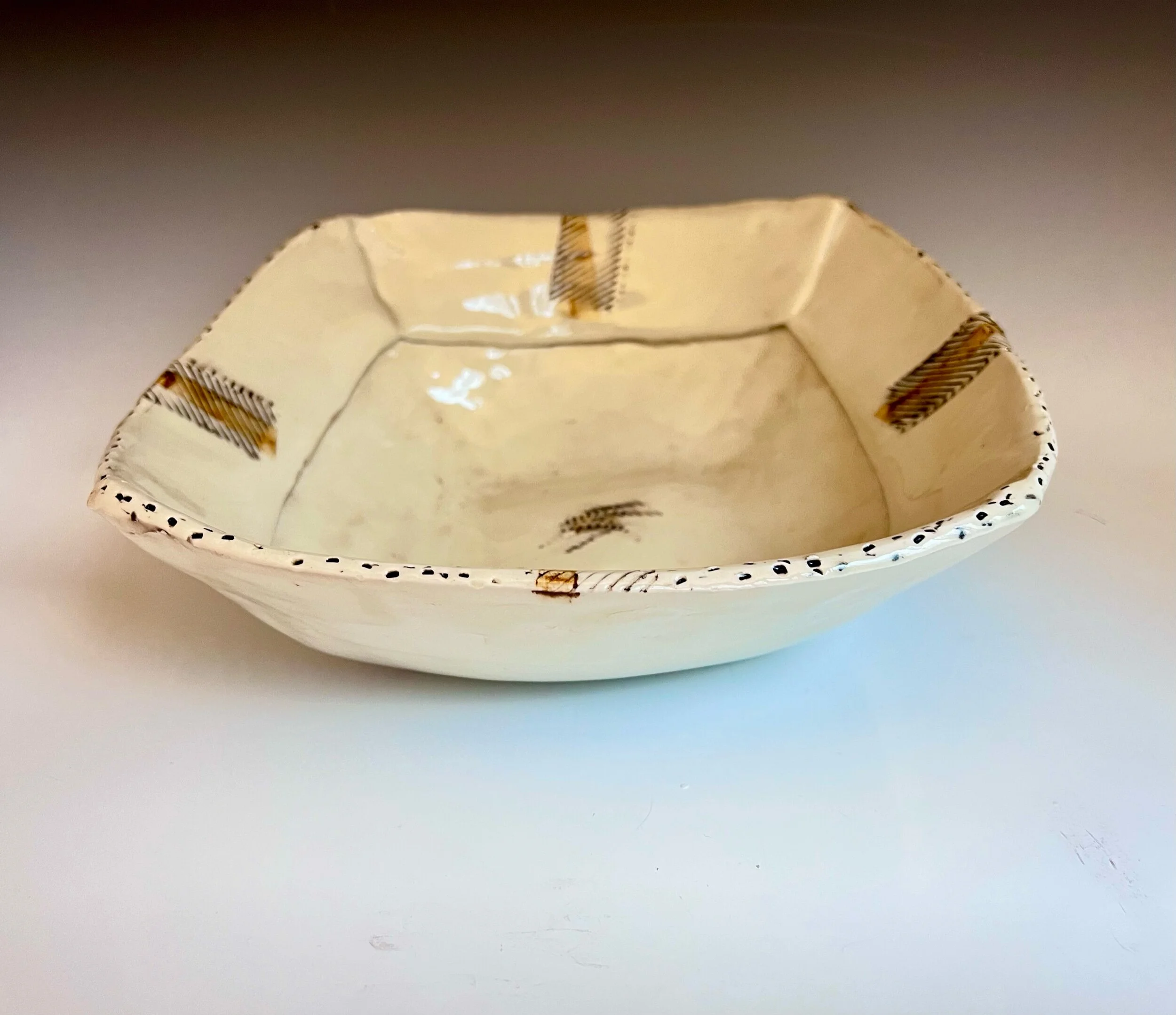 D6474158-DDF2-4BC5-B8D2-3CE202958BA6