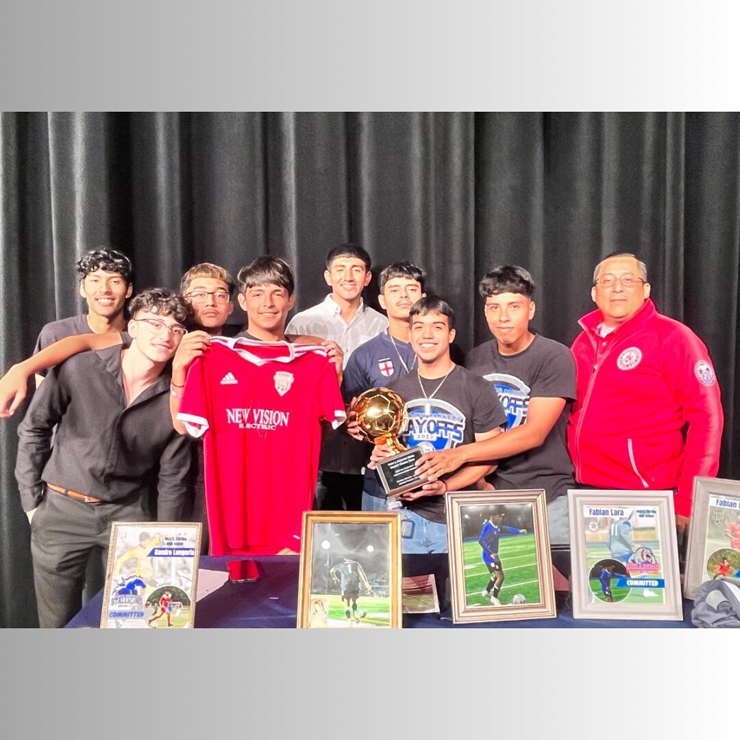 Congratulations to Ramiro Longoria and Fabian Lara on their signing day. 

Ramiro will be heading off to North American University and Fabi&aacute;n will be heading off to Tougaloo College to continue their academic and athletic careers. 

Congratula