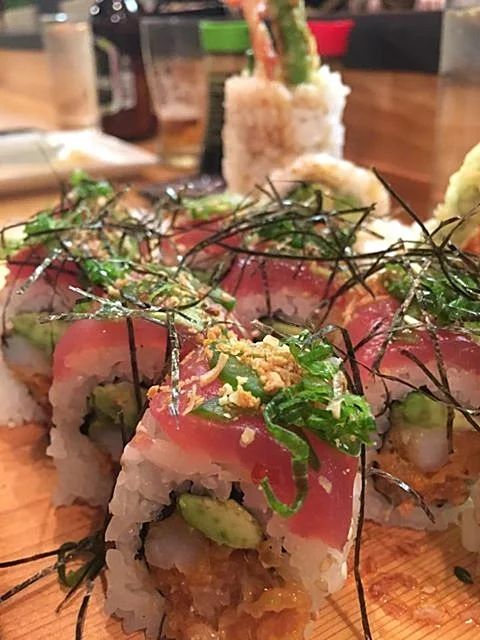 sushi+roll.jpg