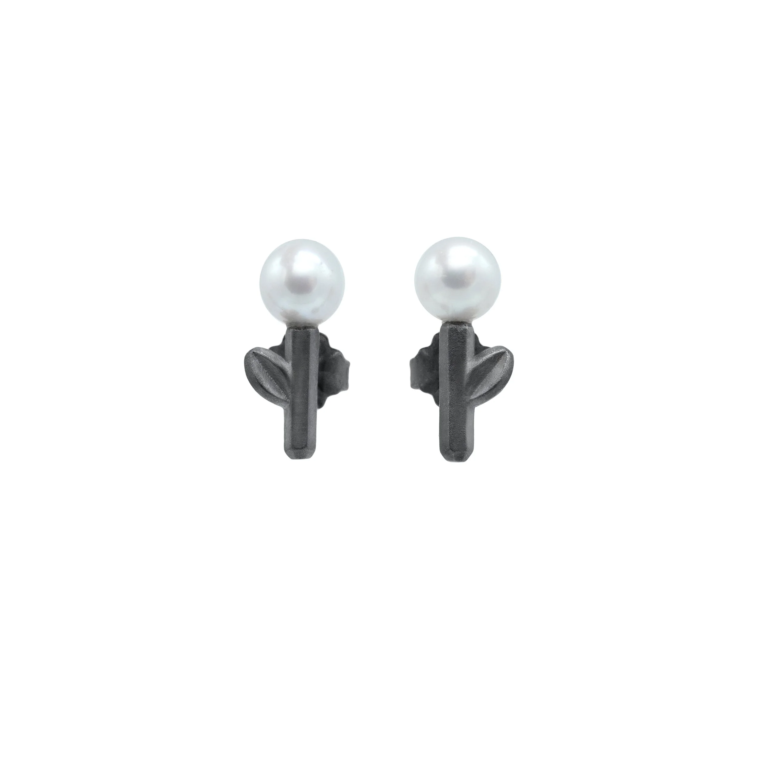 Pearl Dandilion Studs.jpg