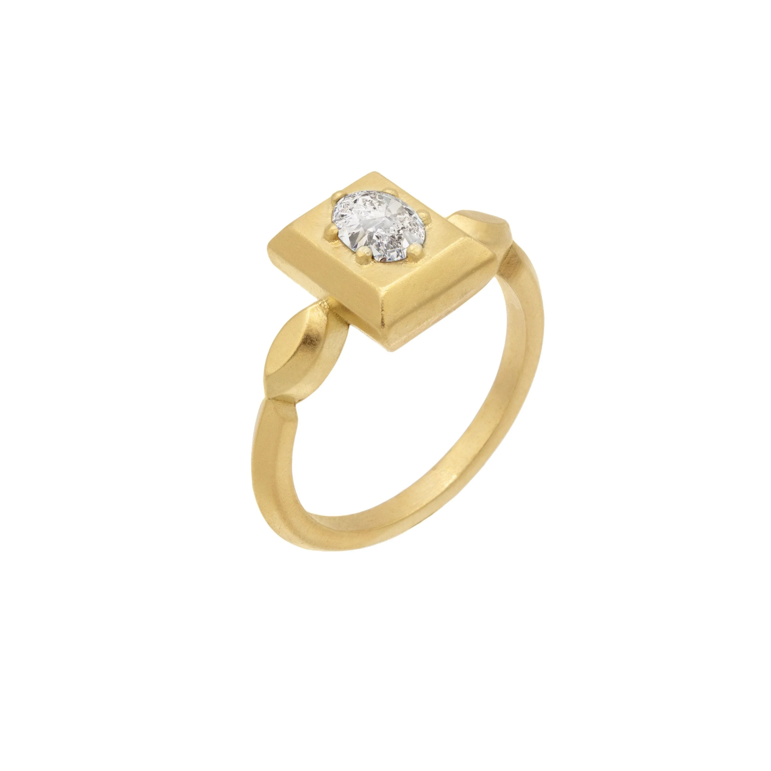 Illusion Dais Ring 2 White.jpg