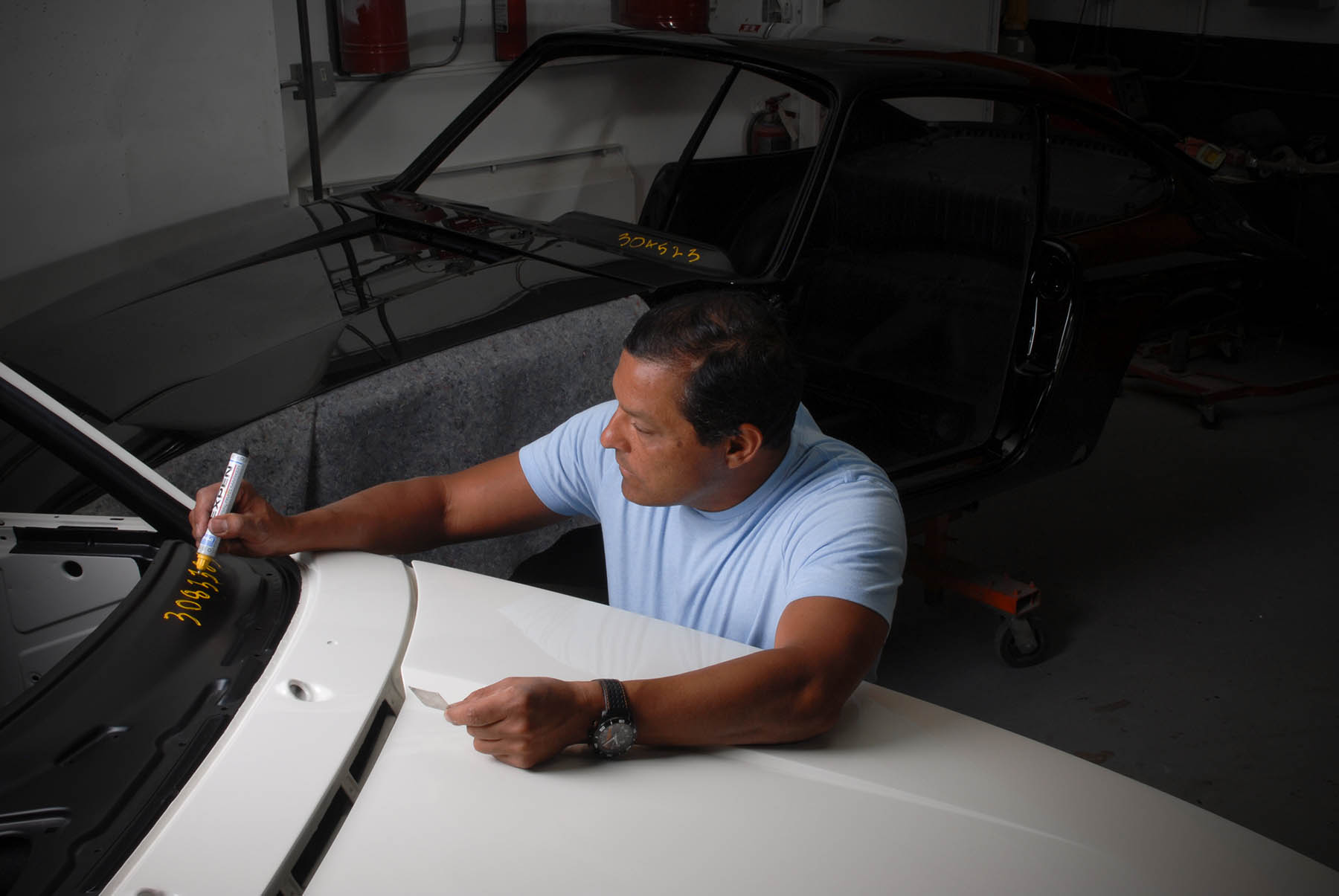 Freddie Hernandez, Vintage Sportscar Restorations. Porsche 911 restorations in Southern Oregon.