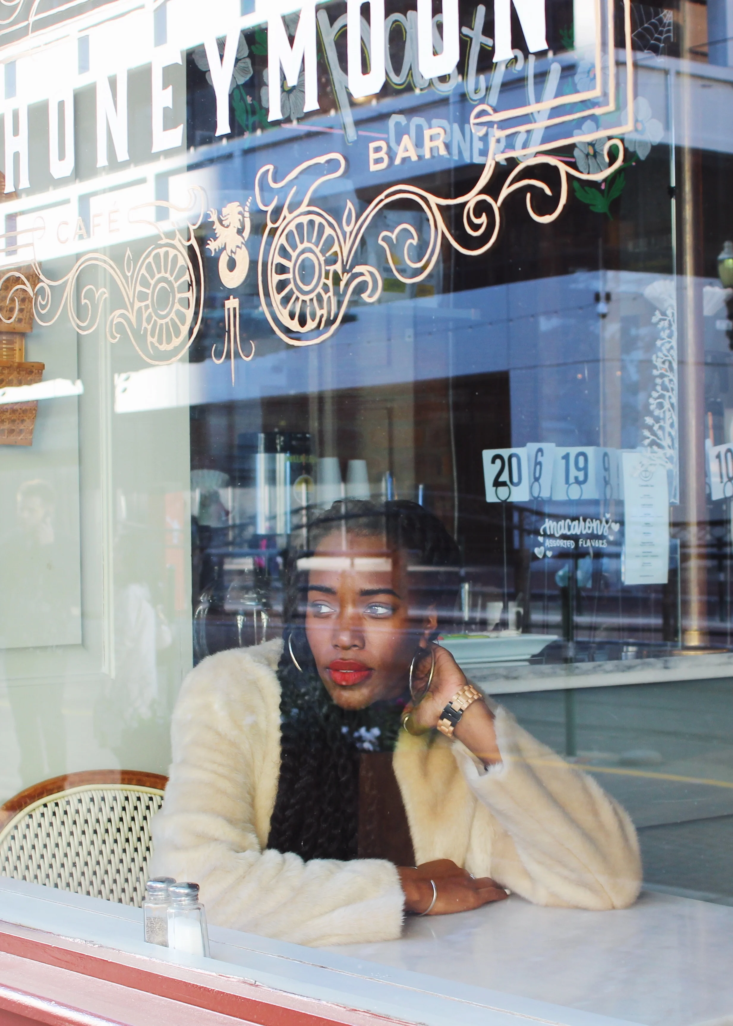 16 Affirmations to Combat Feelings of Loneliness