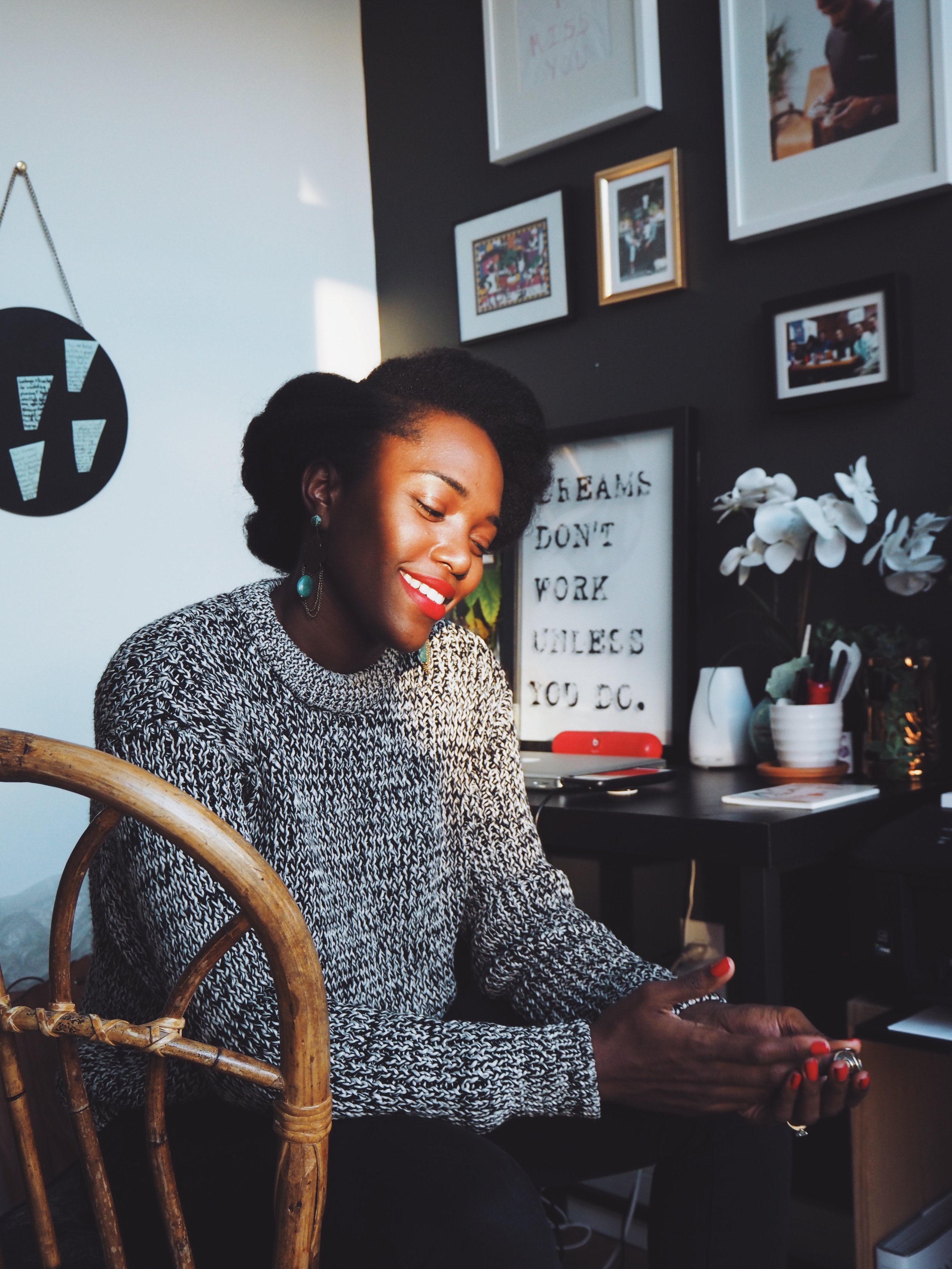​23 Affirmations to Give Thanks And Kick Off The Day With Gratitude