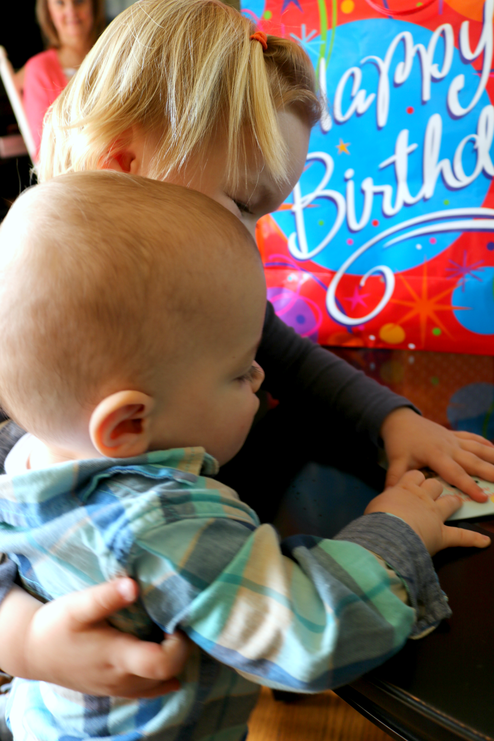 The sweetest cousin bond between these two.