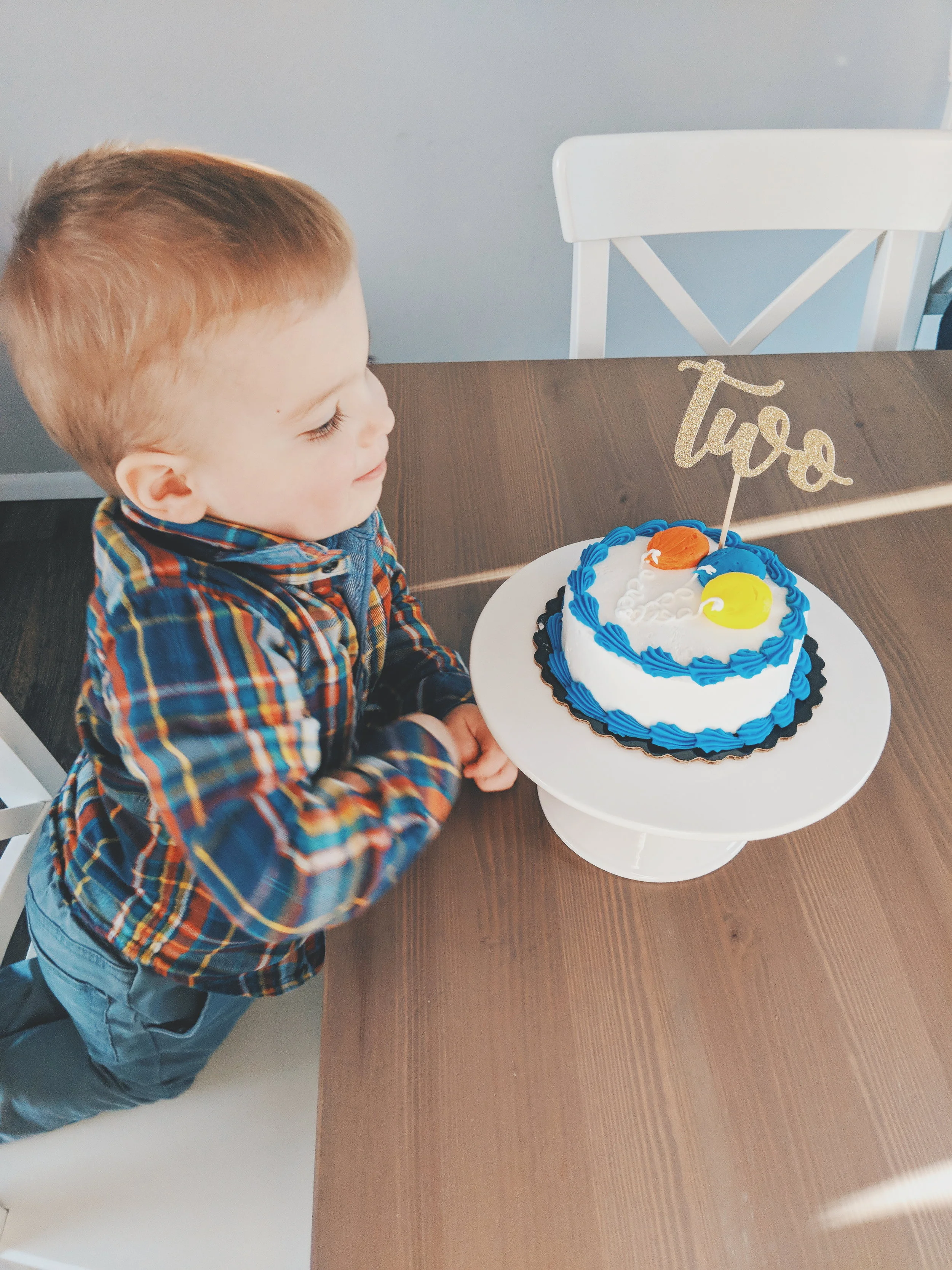 Cake topper c/o GlitterPartyCo