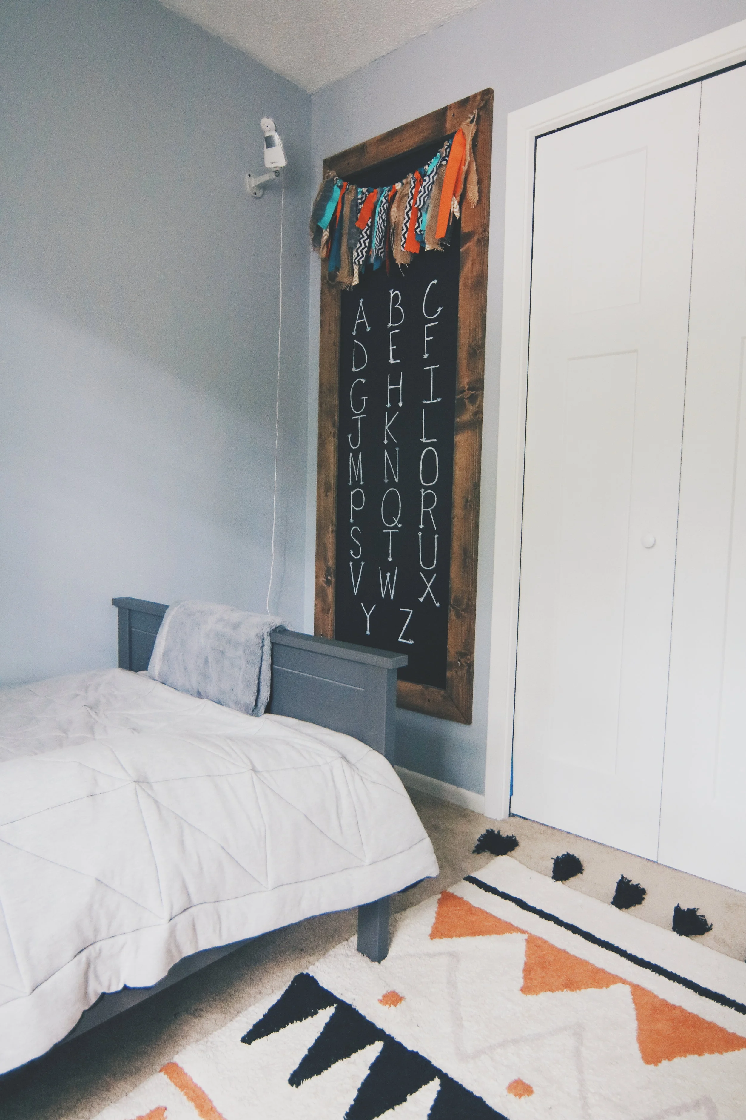 Toddler Boy Room www.momentswithmiss.com 15.jpg