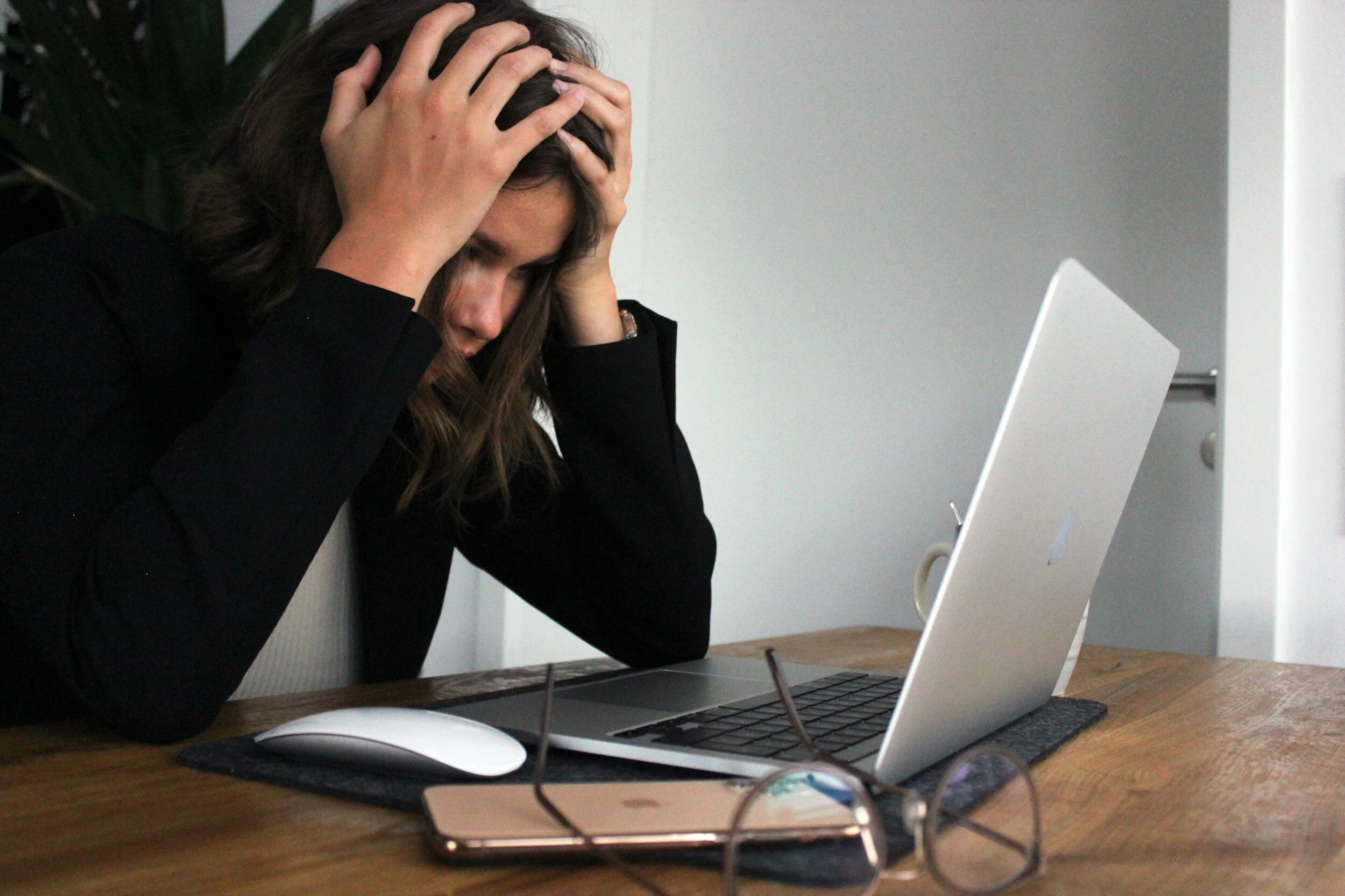Empowering Teams: Redefining Leadership in Times of Work Overload