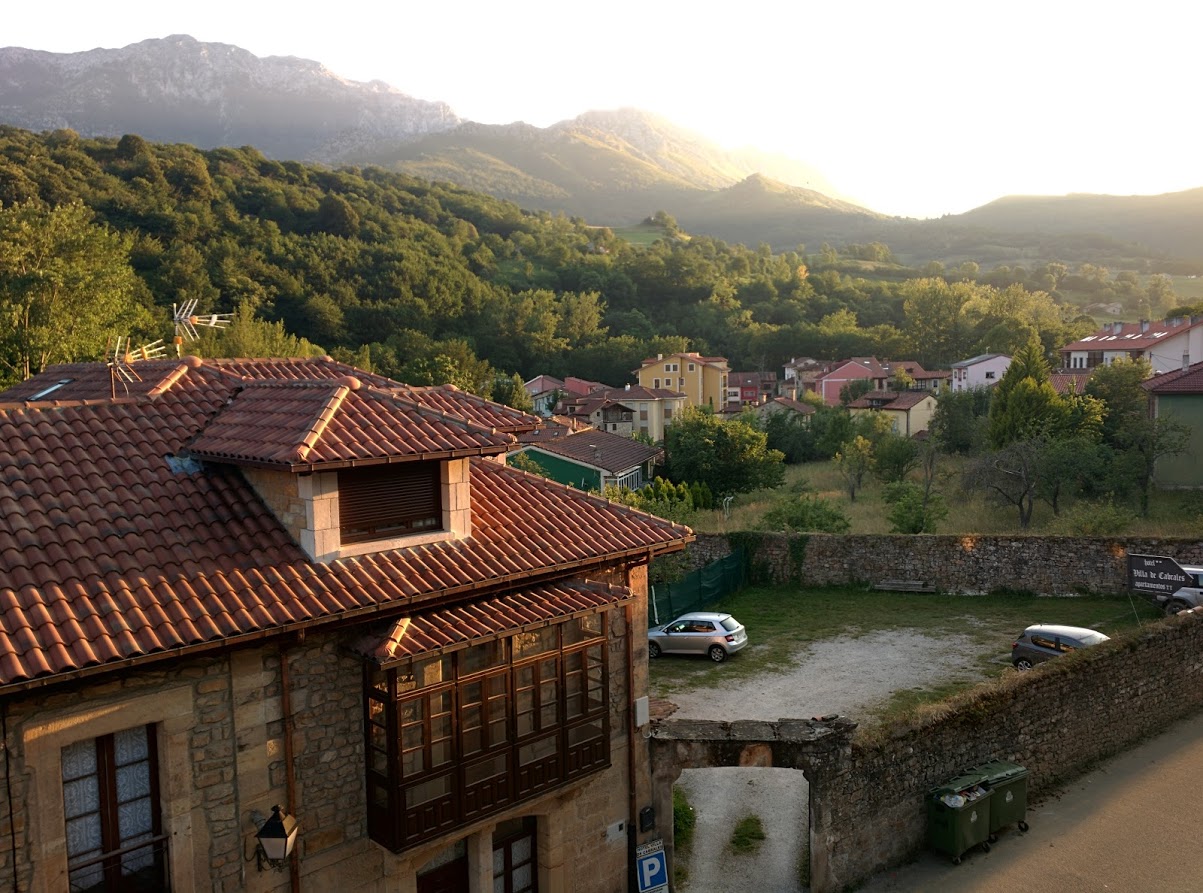 Las Arenas - it's got the whole 'quaint' thing down pat.