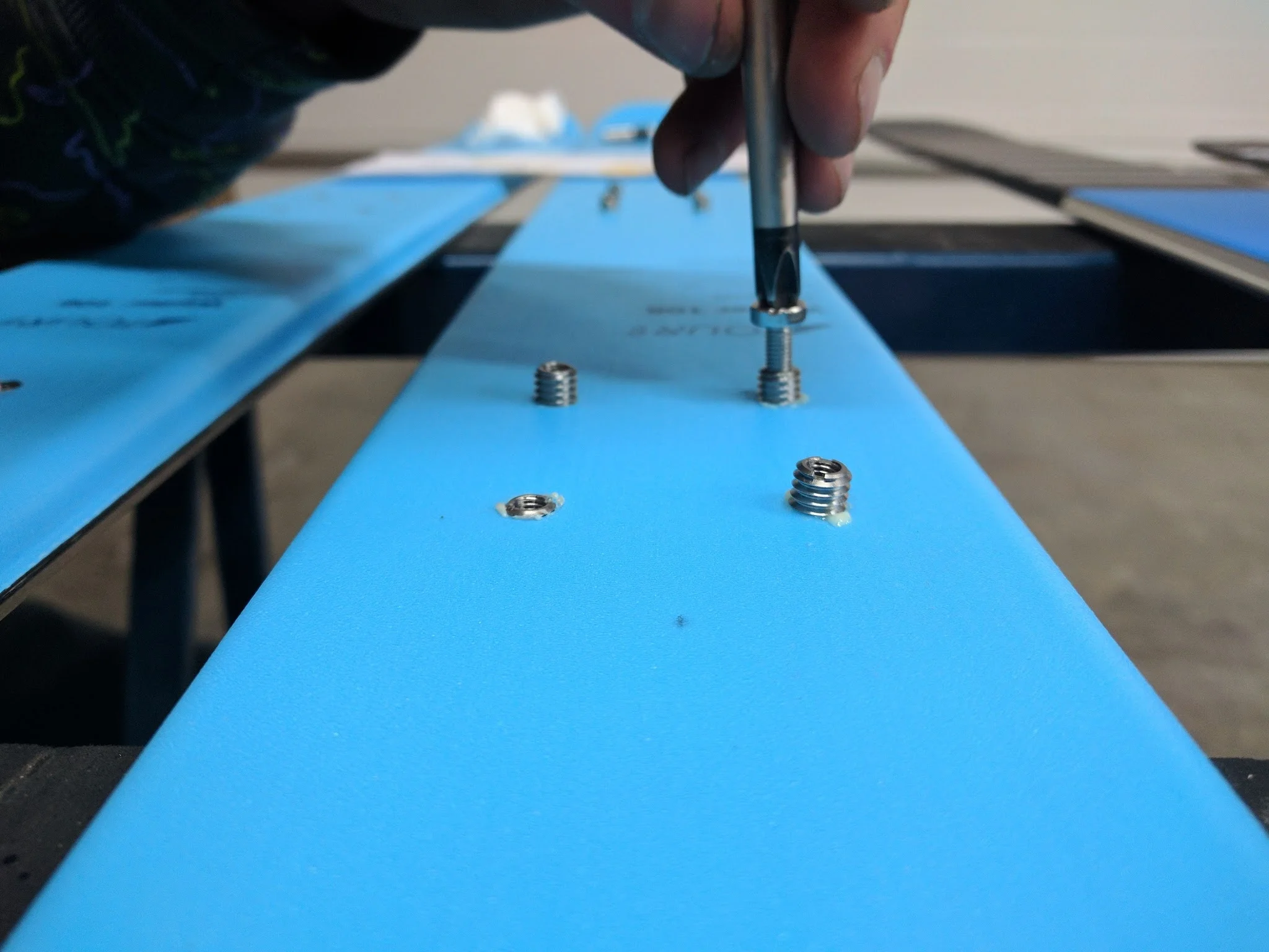 Using a bottomed out screw and a pozi drive bit probably worked better than the fancy insert driver