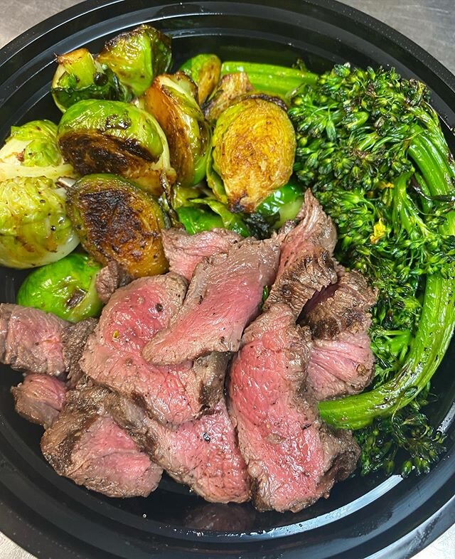 KETO BOWL MEAL PREP
&bull; Brussel Sprouts &bull; Broccolini &bull; Beef Tenderloin