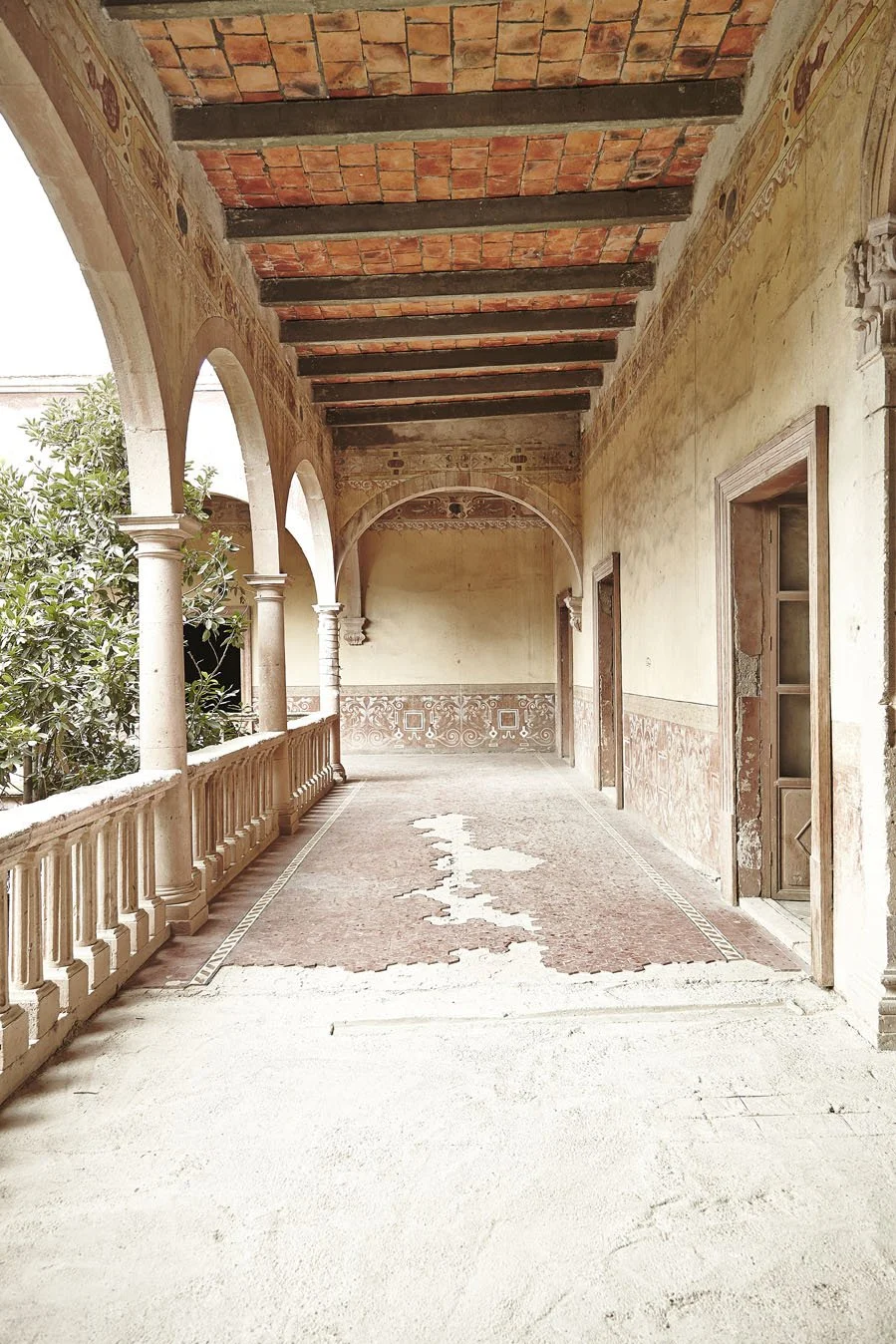 balcony.jpg