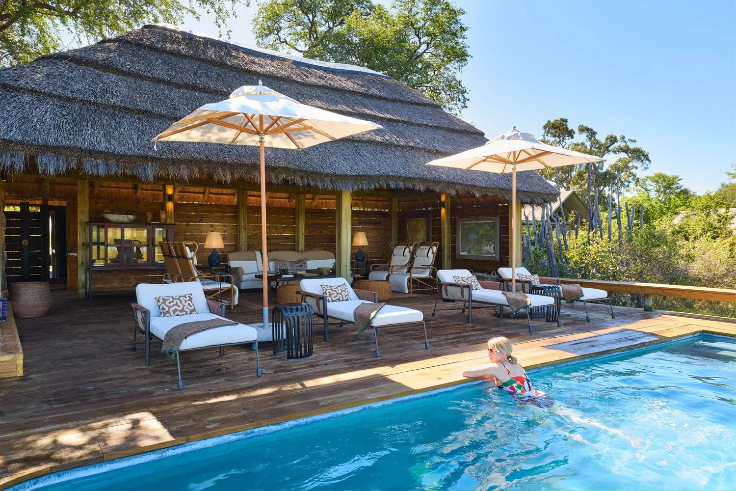 Poolhouse v2.jpg