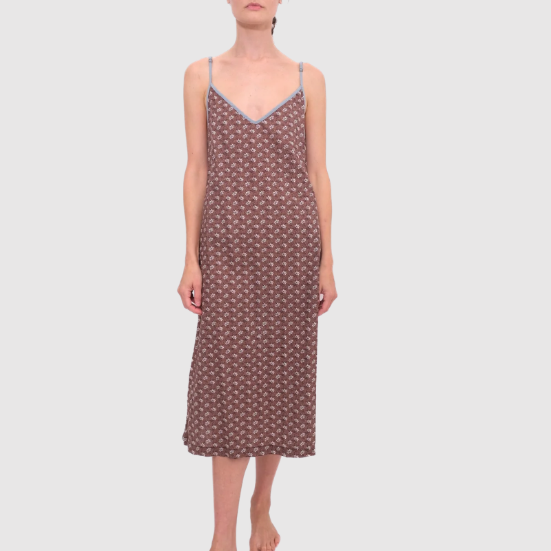 Domi-Teagan-Double-V-slip (2).png