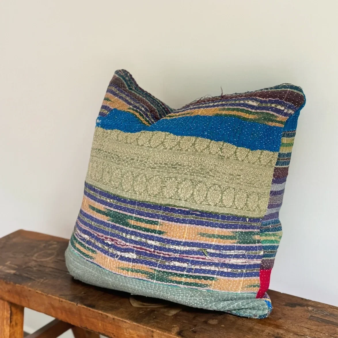 Aloka-home-vera-pillow-cover.webp