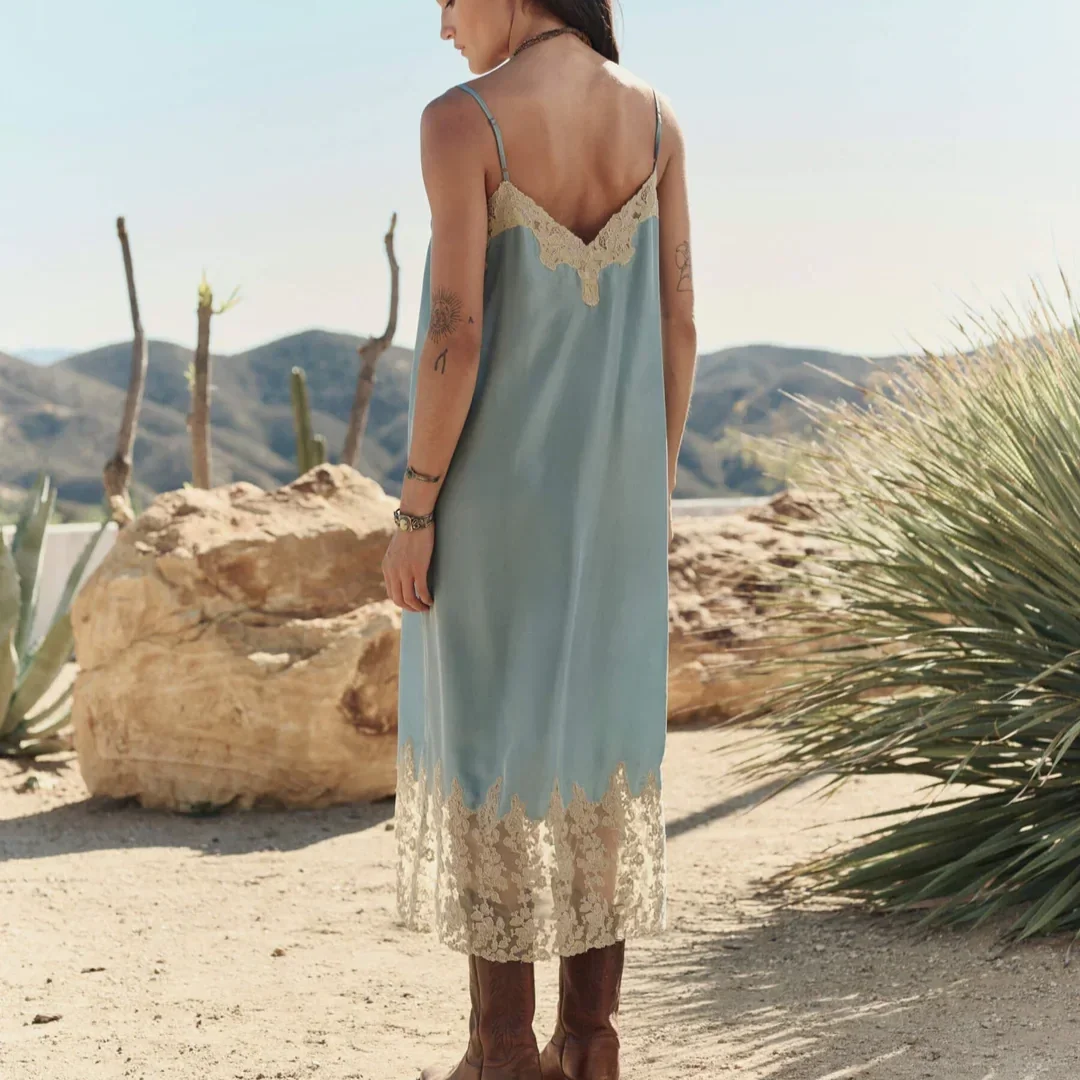THE-GREAT-LOOK-28-THE-LEGACY-DRESS-FADED-BLUE-CREAM-02140_1080x.webp