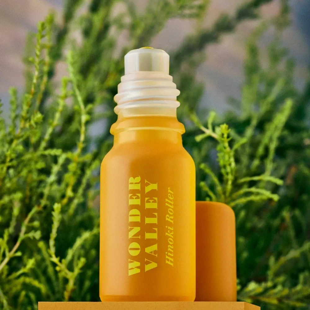 wonder-valley-hinoki-roller-boscos-mercantile-1.webp