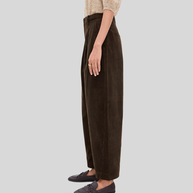 Apiece Apart-bari-crop-corduroy-trouser-carob-boscos-mercantile (3).png