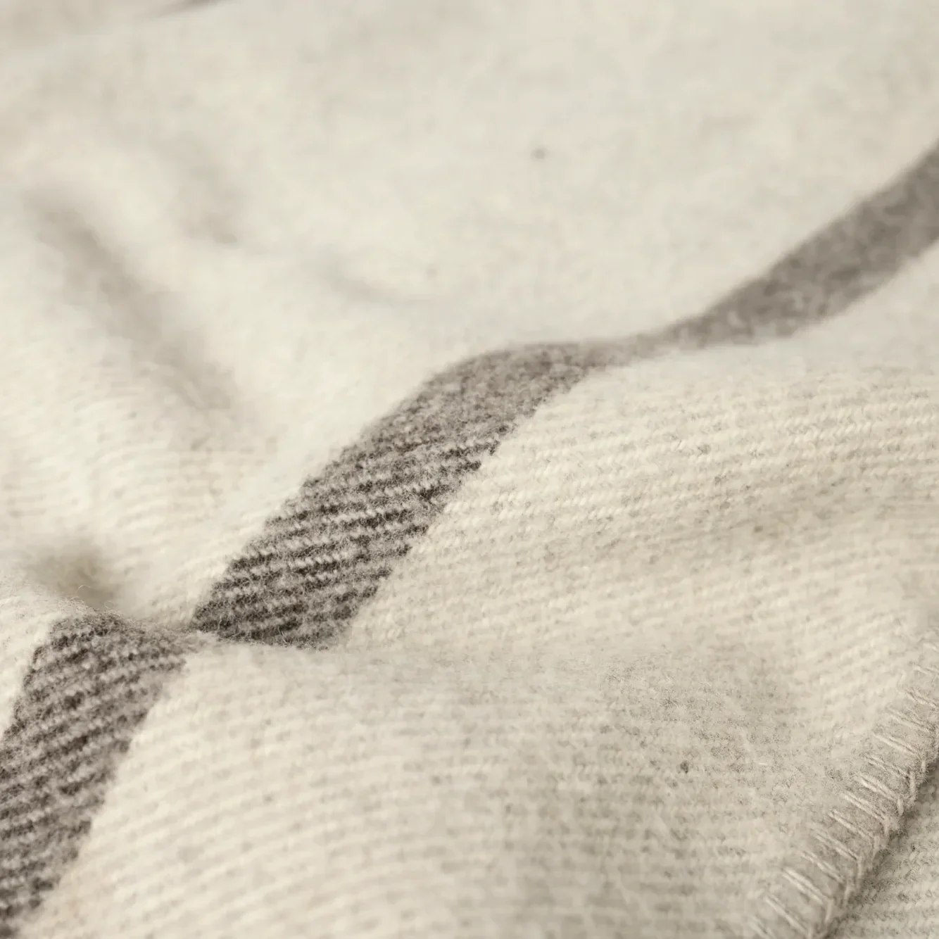 FA24_TahoeWool_Blanket_SoftGray_B_090_b0494e77-7553-4137-b61c-4d4b2ac1f193.webp