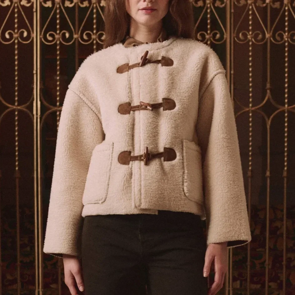 THE-GREAT-LOOK-13-THE-WOODSIDE-TOGGLE-COAT-CREAM-THE-ZENITH-TOP-COPPER-BUBBLE-DOT-THE-FORD-JEAN-TARNISHED-BROWN-01724_1_1080x.webp