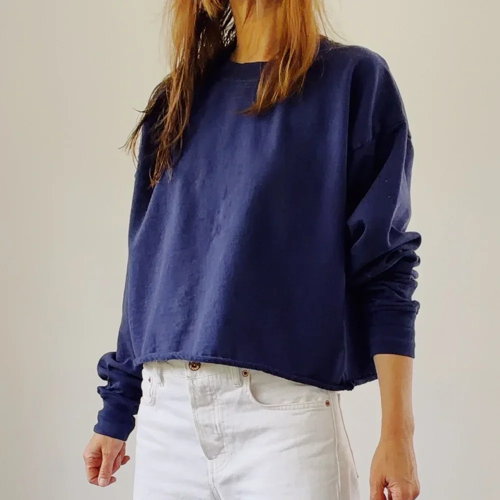 hey-gang-boxy-crop-sweatshirt-navy.webp