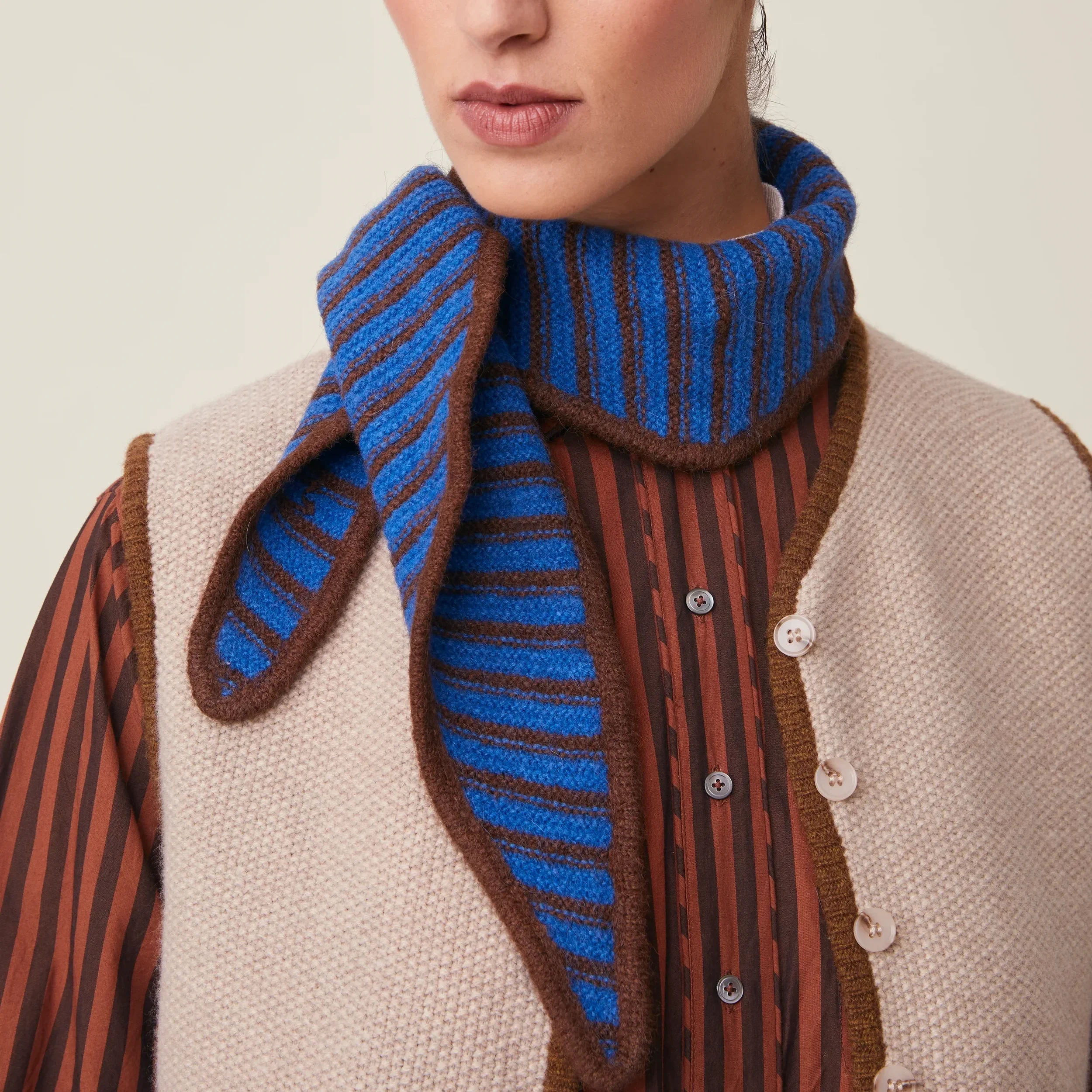 Scarf+Fanfan+N%C2%B0228+Stripes+Circus.webp