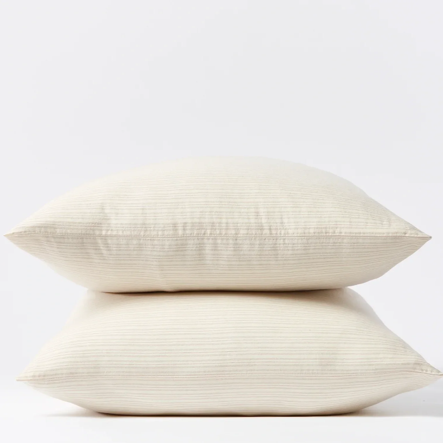 PDP_CrinkledPercale_Pillowcase_UndyedWHazelRosehip_B_SP21.webp