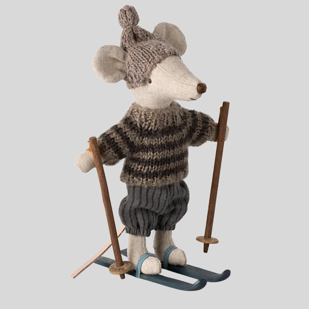 Maileg - Big Brother Winter Mouse with Ski Set1.png