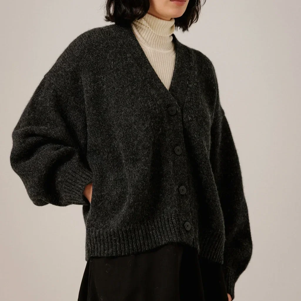 Oversized-Alpaca-Cardigan-Basalt-3.webp