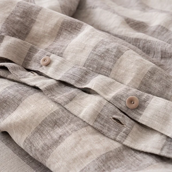 LinenMe-Choco-Natural-Broad-stripe-bedding-4.webp