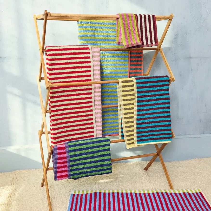bug-stripe-towels-dusen-dusen.webp