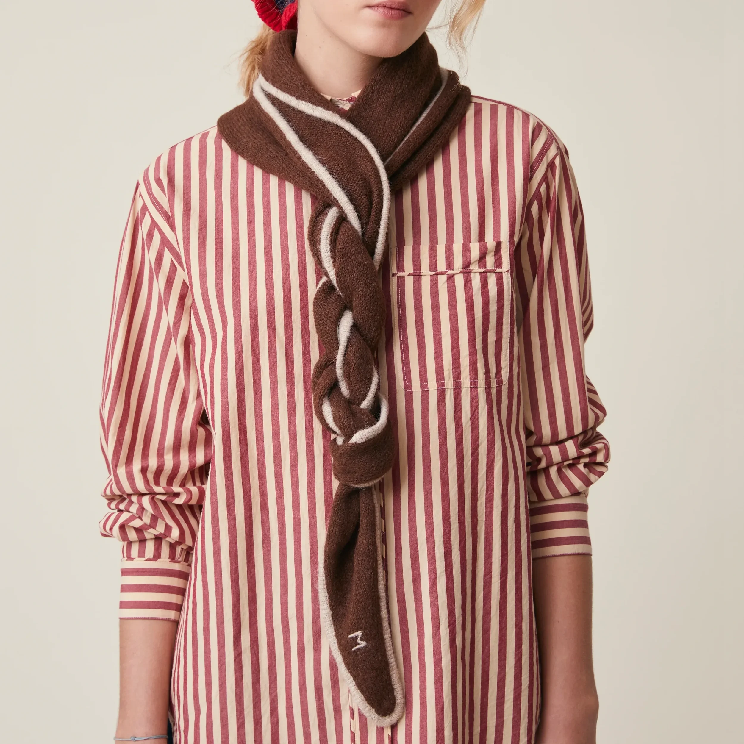 moimont-elly-scarf-violin.webp